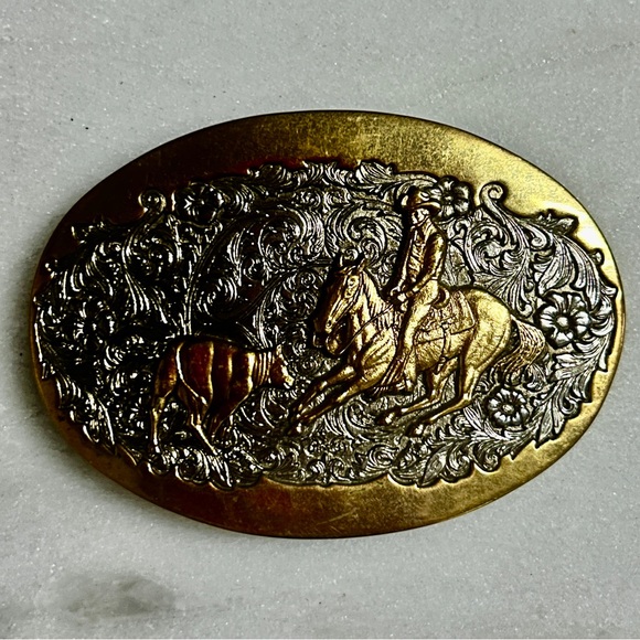 Award Design ~ Western/Cowboy/Bull ~ Gold & Silver Metal Tone ~ 24GP Belt Buckle - Picture 7 of 14